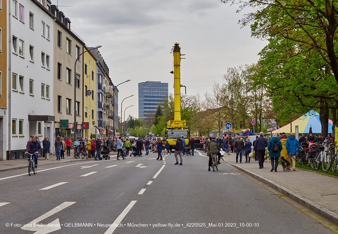 01.05.2023 - Maibaumaufstellung in Berg am Laim